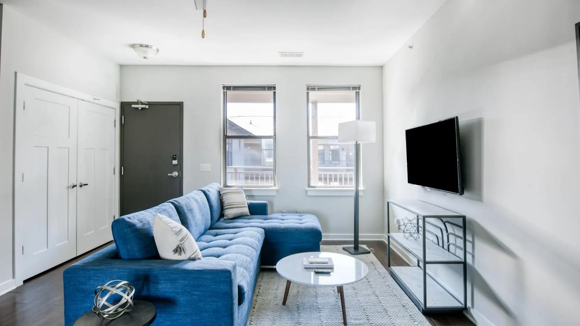 Cozysuites Music Row Chic 1Br With Free Parking 42 Nashville Apartment